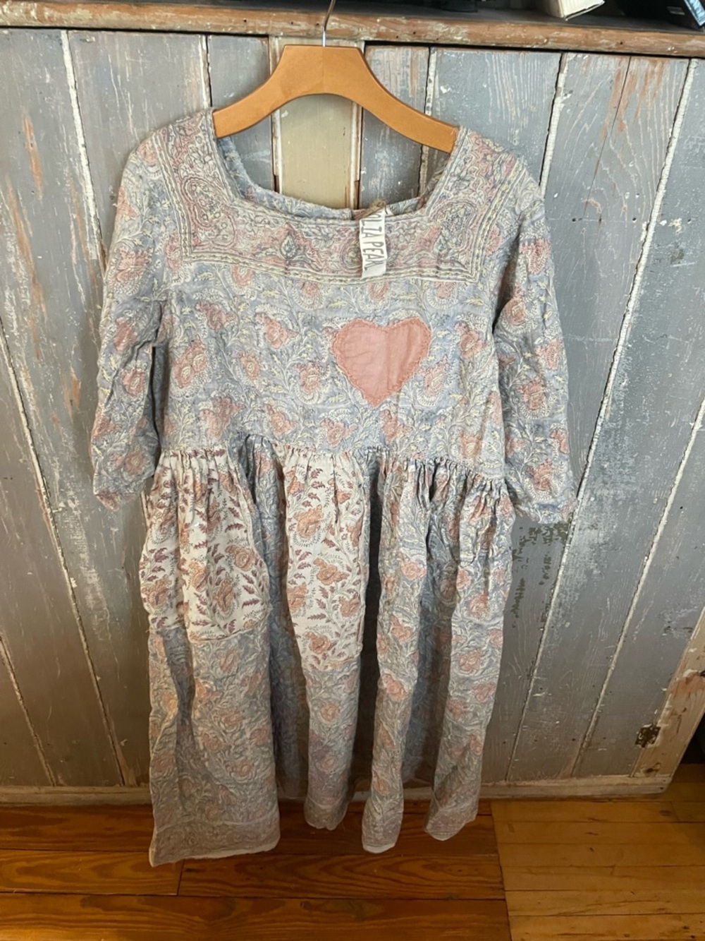 Magnolia Pearl Boho Heart Patch Floral Dress in Dusty Pink and Gray - Picture 8 of 8